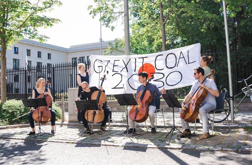 【ニュース】日本、ドイツにおける若者がG7首脳に早期脱石炭を抗議のアクション